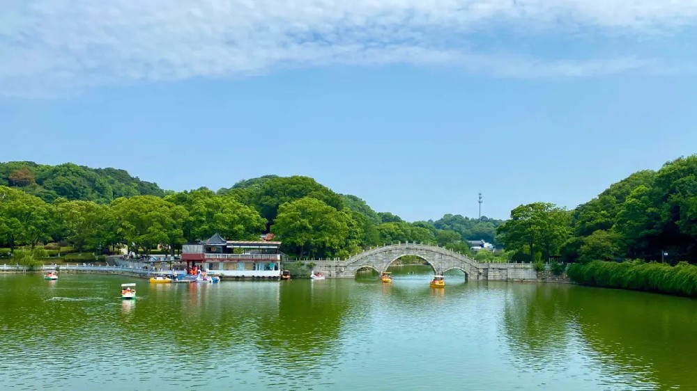 岳陽財(cái)金集團(tuán)首筆分離式保函業(yè)務(wù)正式落地